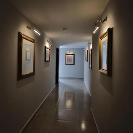Altinoluk Hotel